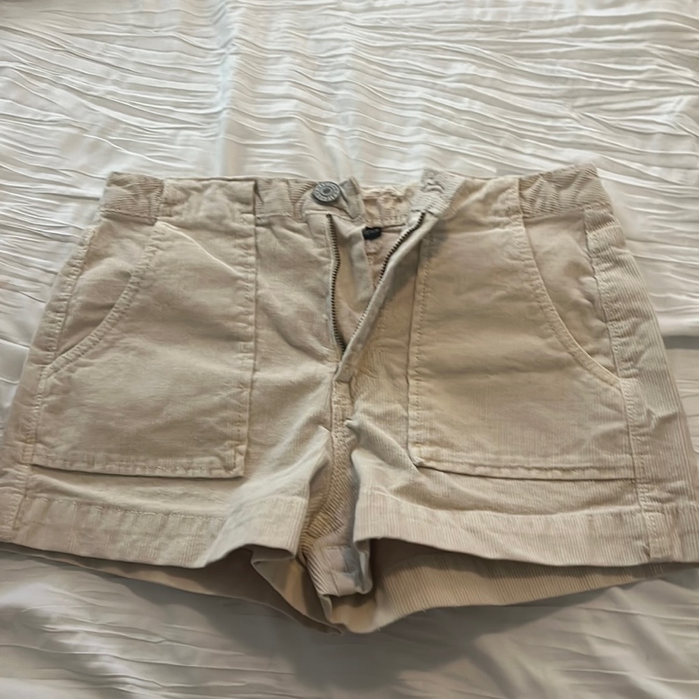 American Eagle size 2 corduroy shorts